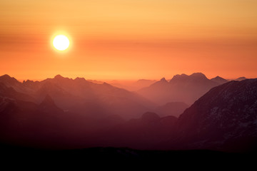 Obraz premium Sunrise photographed from the Dachstein