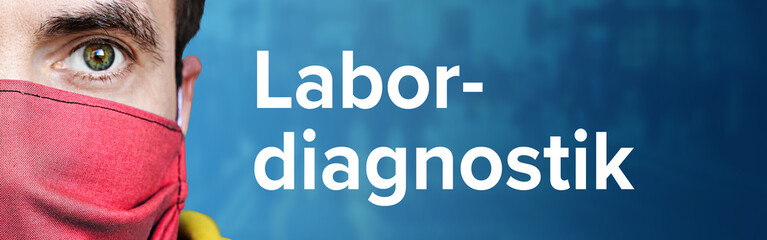 Labordiagnostik. Mann mit Mundschutz vor blauen Hintergrund mit Menschen. Corona, Krankheit,...