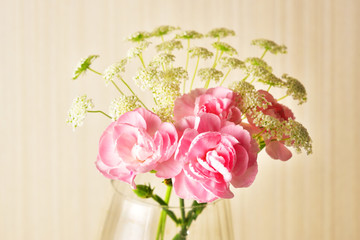 カーネーションとかすみ草 01