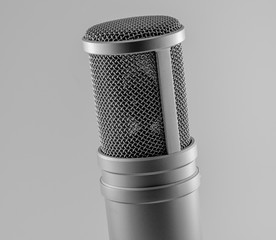 Profesjonalny mikrofon do nagrywania głosu - obrazy, fototapety, plakaty