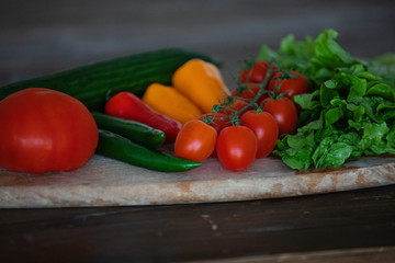 Préparation de Salade Végétarienne