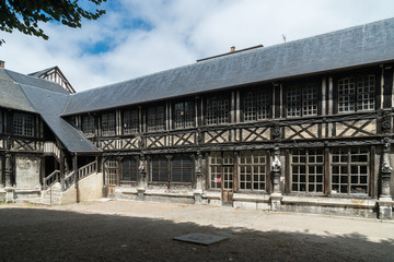 Pest-Beinhaus L’aître Saint-Maclou in Rouen