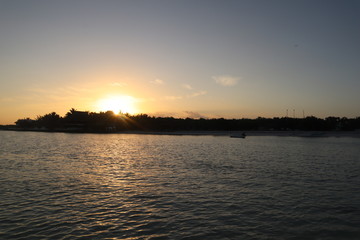 el amanecer en la playa