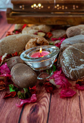 pausa relajante con sahumerio y velas perfumadas