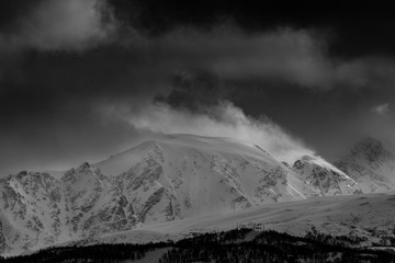 Obraz premium snow covered mountains
