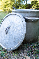 olla cocina vieja abandonada oxidada