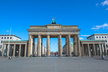 Fototapeta na wymiar Brandenburg Gate in the city centre of Berlin, Germany