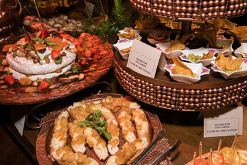 Graduation buffet, transforming and giving an extra harme to a prom!