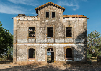 Fototapeta premium abandoned train station in lumbreras spain