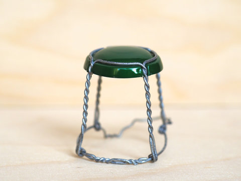 muselet wirehood for cork cap
