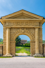 Fototapeta na wymiar Gate of Villa dei Vescovi in Luvigliano