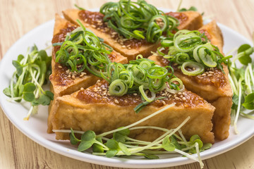 厚揚げの胡麻だれ焼き