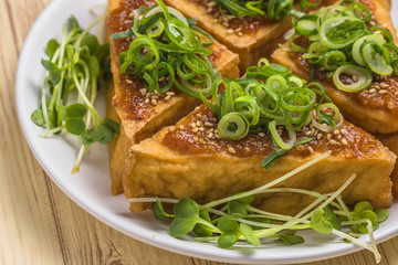 厚揚げの胡麻だれ焼き