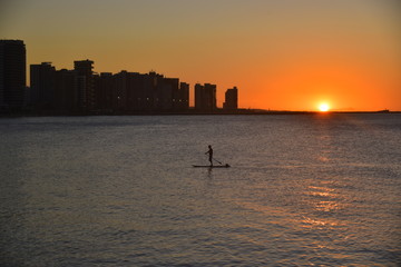 paddle dans la baie de Fortaleza au Brésil