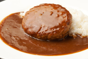 ハンバーグカレー