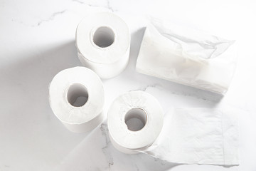 トイレットペーパー、トイレ、紙、日用品、ティッシュ