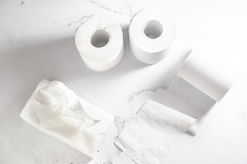 トイレットペーパー、トイレ、紙、日用品、ティッシュ