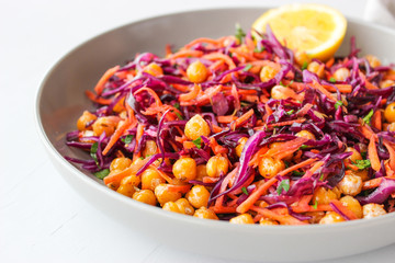 Vegetable salad with chickpeas