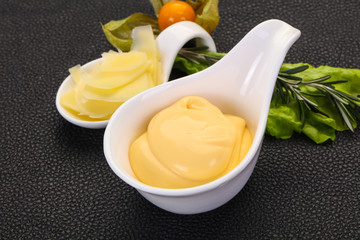 Cheese sauce in the bowl