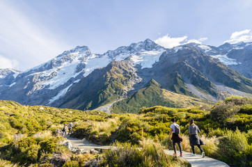 Fototapeta na wymiar Travelers can seen trekking to the Mount Cook National Park,New Zealand