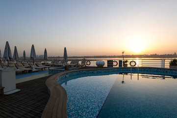 ナイル川クルーズ　アマルコ2号の船上