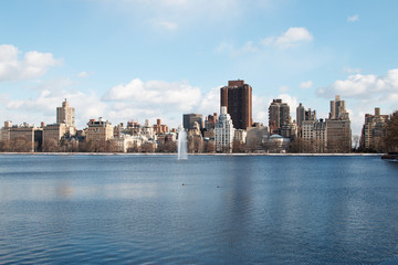 Fototapeta premium big fountain at central park new york