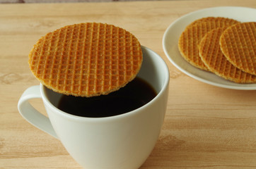 キャラメルワッフルとコーヒー