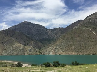 Kyrgysztan landscape - road