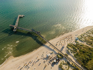 Fototapeta premium Luftaufnahme von der Seebrücke in Heiligenhafen an der Ostsee