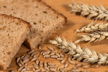 Wheat Bread Slices - 335261420