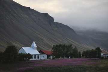 houses in the mountains