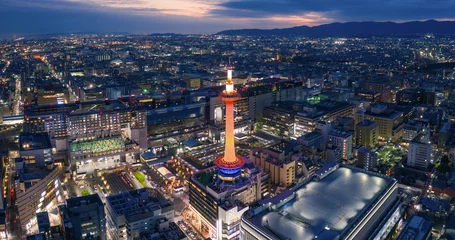 Selbstklebende Fototapeten Aerial panoramic view of Kyoto tower and skyline © Chenxiaoyang