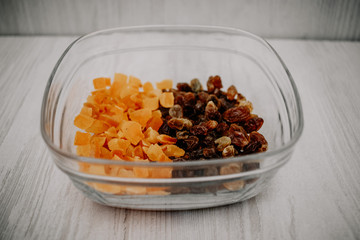
brown raisins with dried apricots