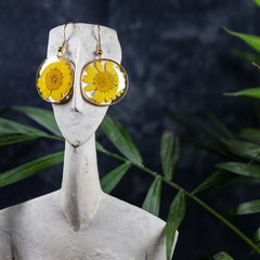 handmade earrings with real dry  flowers 