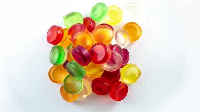 Haribo Roulette fallen nacheinander auf einen Haufen