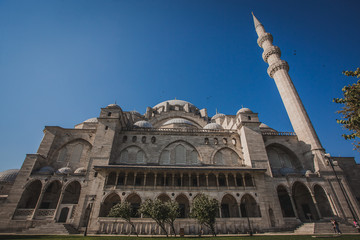 Fototapeta na wymiar Turkey, the city of Istanbul, in the pictures one of the mosques of the city, outside.