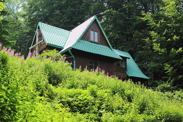  Mountain shelter © moniadk