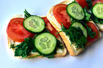 Diet sandwiches with cucumber, tomato and tofu cheese