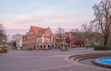 Marktplatz in Bergisch Gladbach am Abend