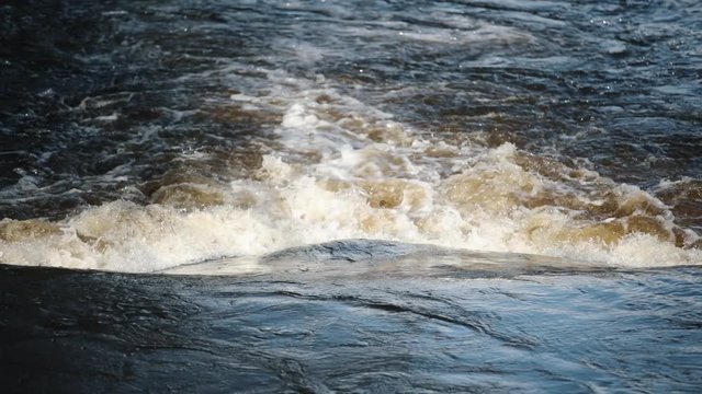 Les Eaux du Fleuve
