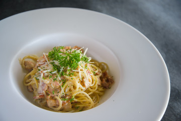 Creamy Italian pasta with beacon, Cabonara spaghetti