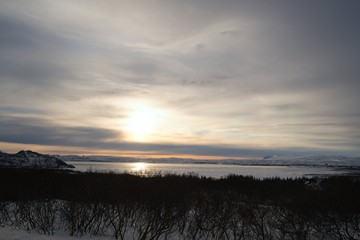 Fototapeta premium Frozen lake sunset