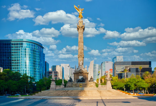 The Angel of Independence, a Symbol of Mexico City Stock Image - Image of  america, golden: 128071709