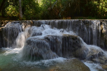 Obraz premium Kuang Si waterfall with long exposure in Luang Prabang Laos