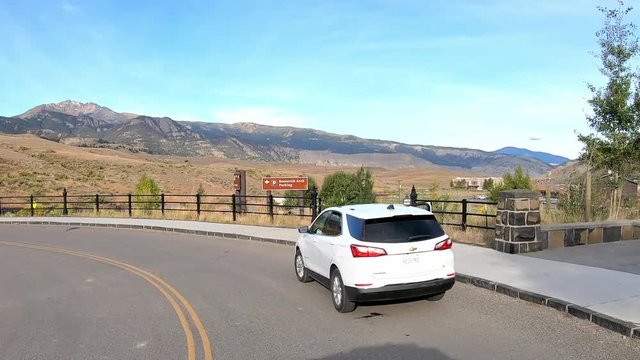 Roosevelt Arch at the north entrance to Yellowstone National Park. Camera handheld.