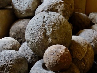 Stone cannon balls