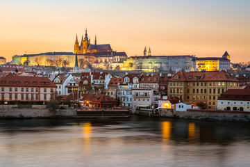 Fototapeta na wymiar The Prague castle panorama during the golden hour from the Charles bridge, Prague, Czech Republic