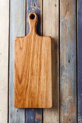 Traditional wooden chopping board made with the quality cut of woods. Suitable for cutting any type of foods and recommended for food presentation or plating.