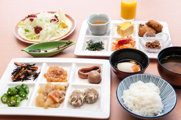 旅館の朝食