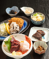料理　揚げものと刺身